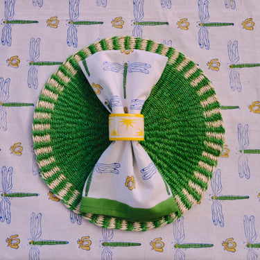 Handwoven Sisal Circle Table mat/Placemat 'Green Striped Edge'