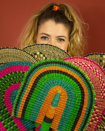 Ghanaian Woven Grass Fan 'Mono Daisy'-Fan-AARVEN