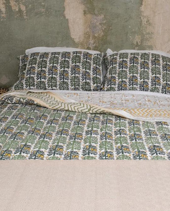Indian Kantha Large Double Sized Quilt 'Monkey Puzzle'-Bedding-AARVEN