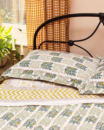 Indian Kantha Single Sized Quilt 'Monkey Puzzle'-Bedding-AARVEN