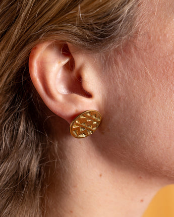 AARVEN Tsavo Earrings handcrafted from recycled brass with organic, sculptural shapes.